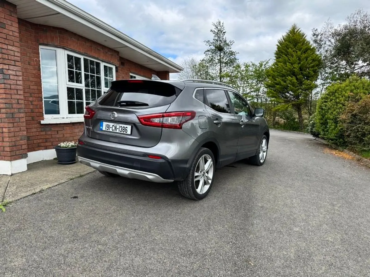 2019 Nissan Qashqai 1.3 DiG-T N-Motion 140P (High Spec) - Image 3