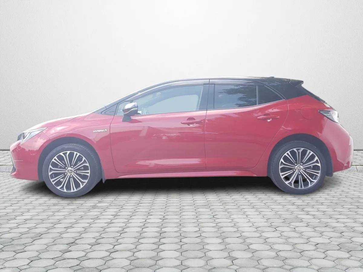 Toyota Corolla 1.8 Hybrid Luna Sport Hatchback - Image 5