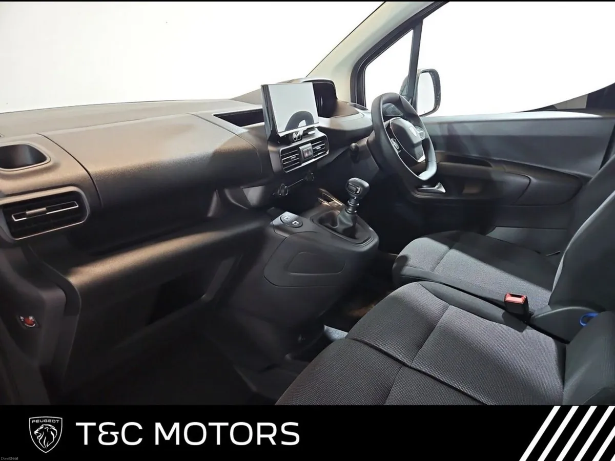 Peugeot Partner Professional Premium Model - Rever - Image 3