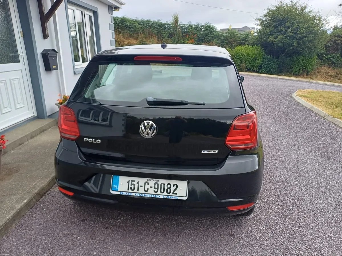 Volkswagen Polo 2015 - Image 2