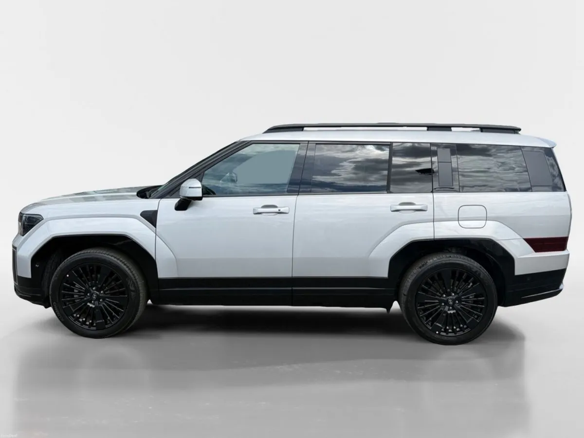 Hyundai Santa Fe 1.6 PHEV 4WD Premium Calligraphy - Image 2