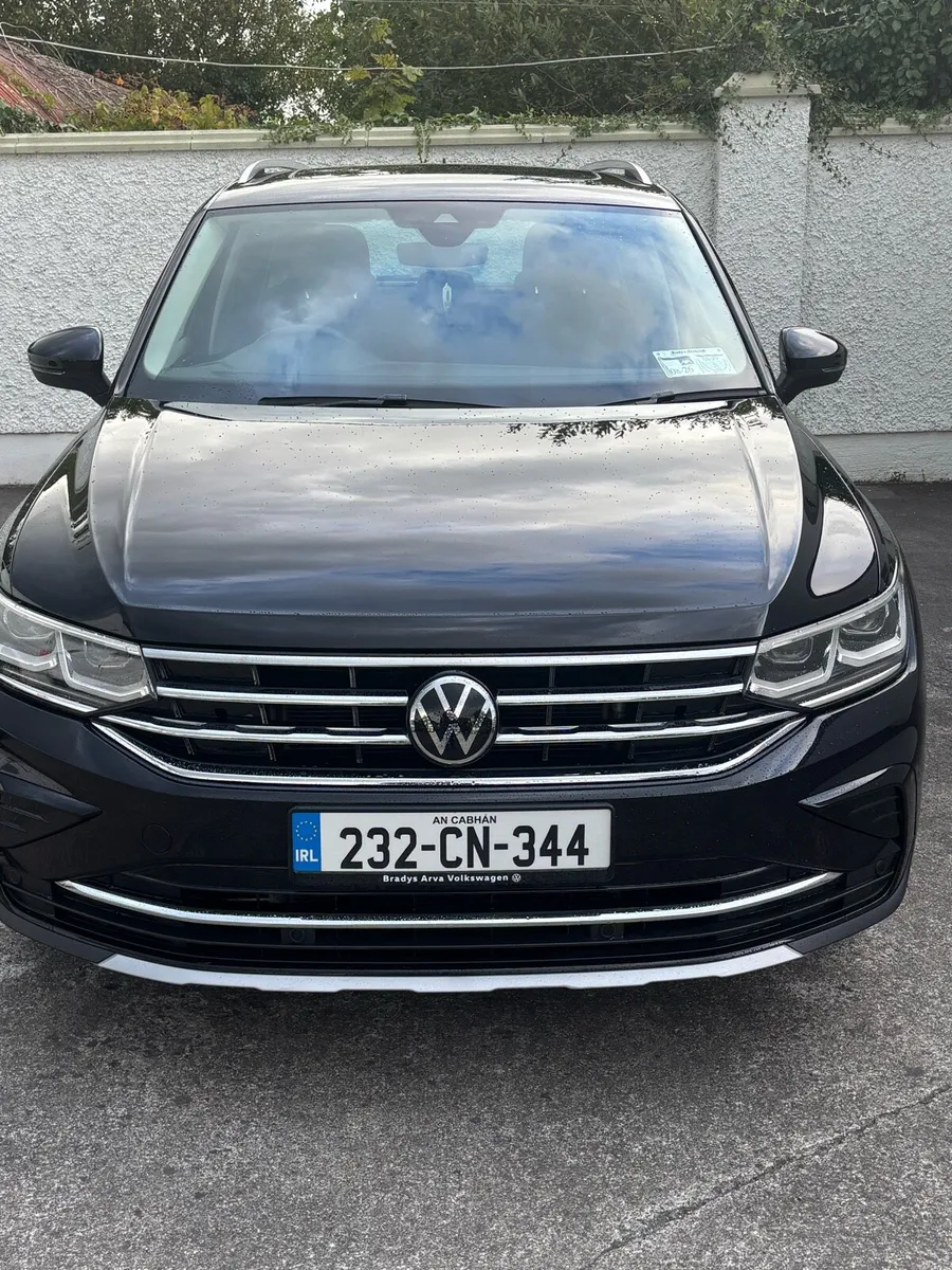 Volkswagen Tiguan - Image 2