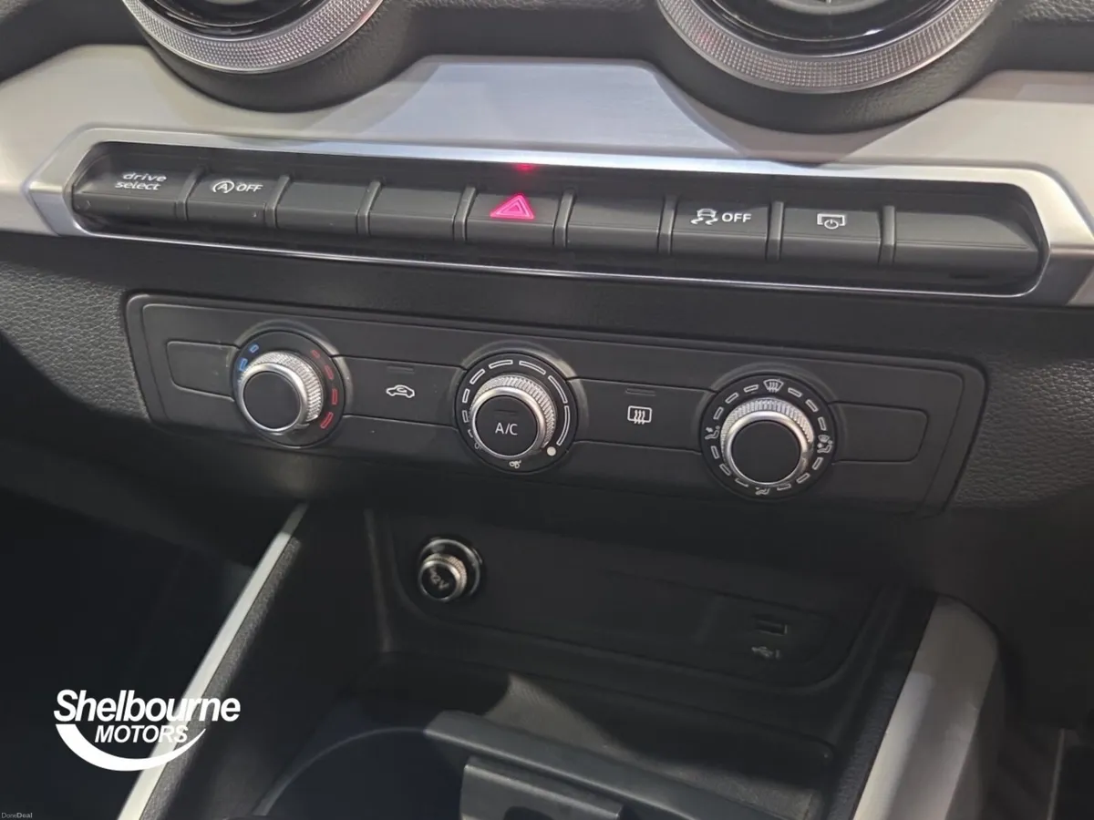 Audi Q2 TFSI S LINE - Image 6