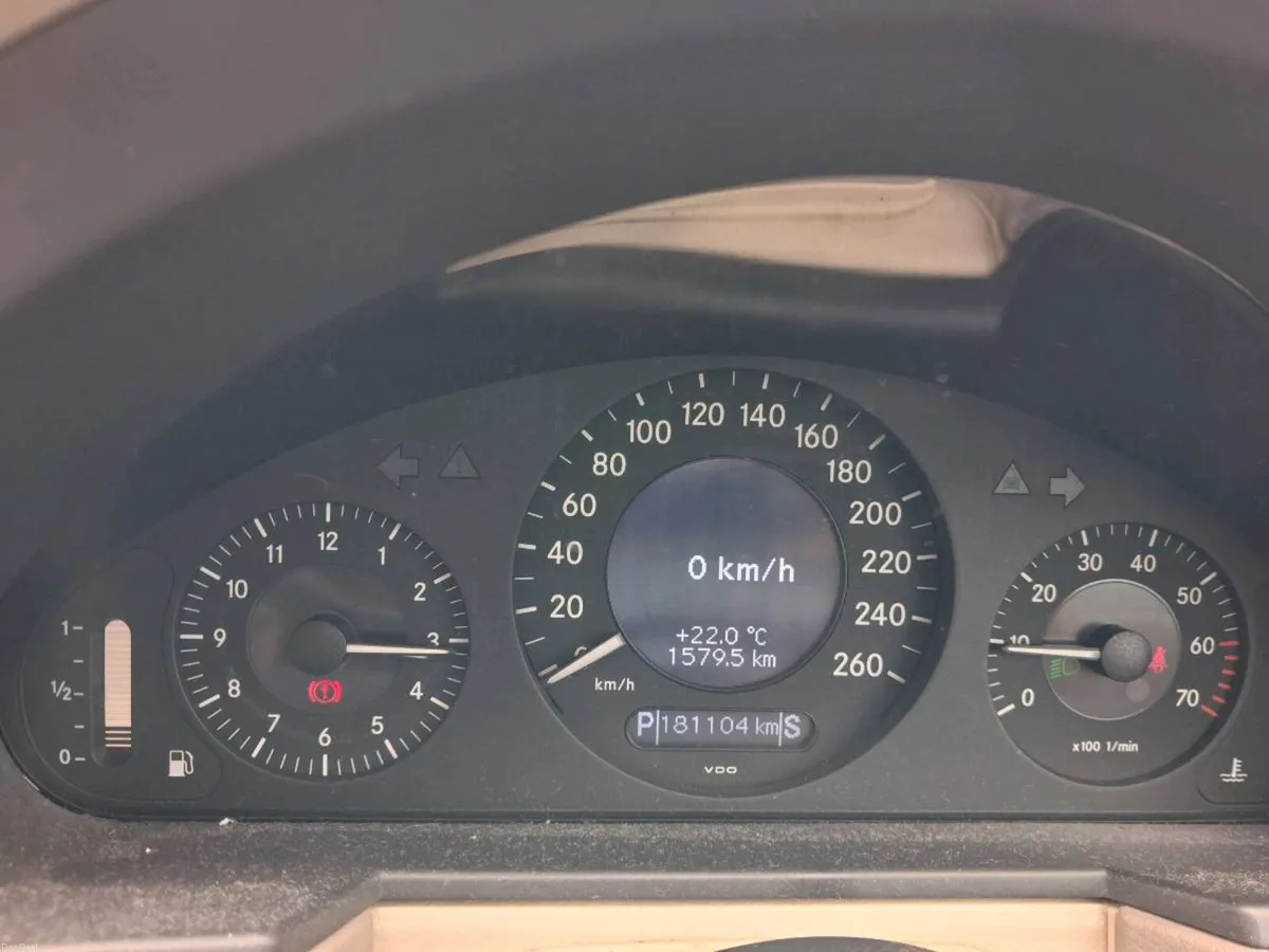 Car - Image 6