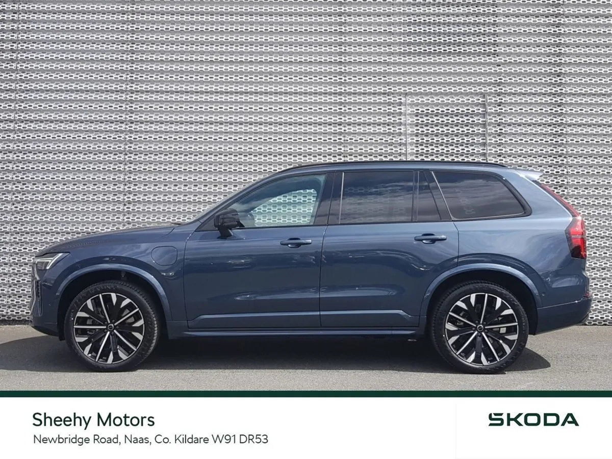 Volvo XC90 T8 PHEV AWD Plus Dark - Image 5
