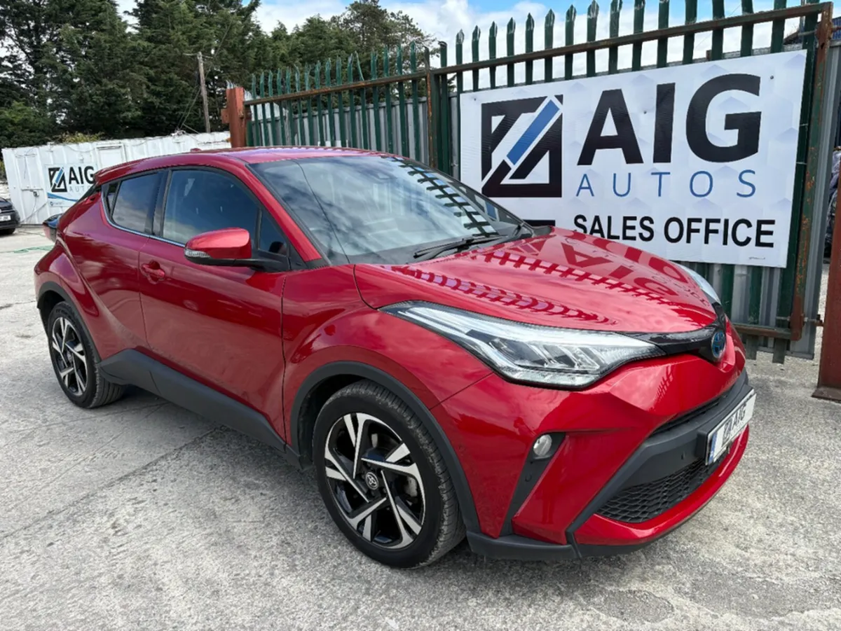 Toyota C-HR 1.8 DESIGN HEV CVT PETROL HYBRID AUTO - Image 3
