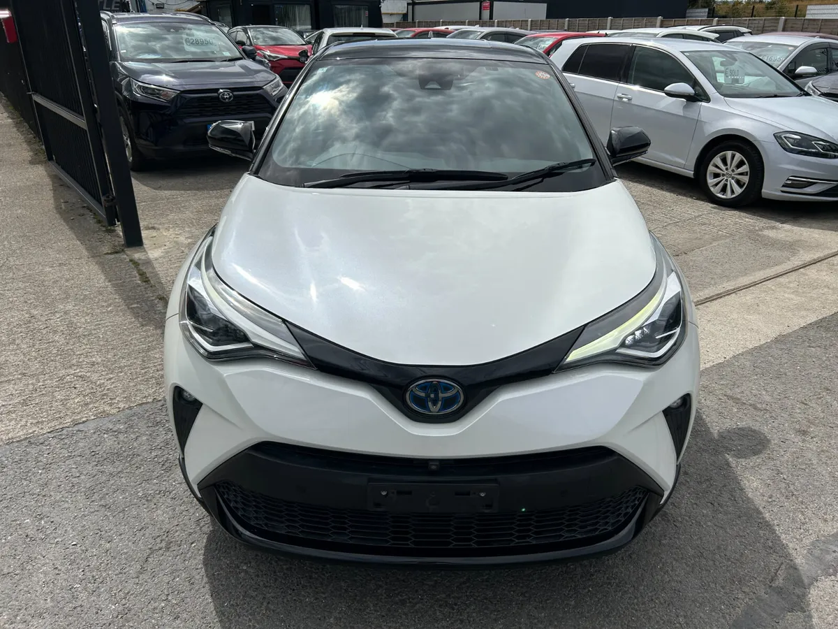 TOYOTA CHR 2020, 1.8 HYBRID AUTO LOW KMS HIGH SPEC - Image 2