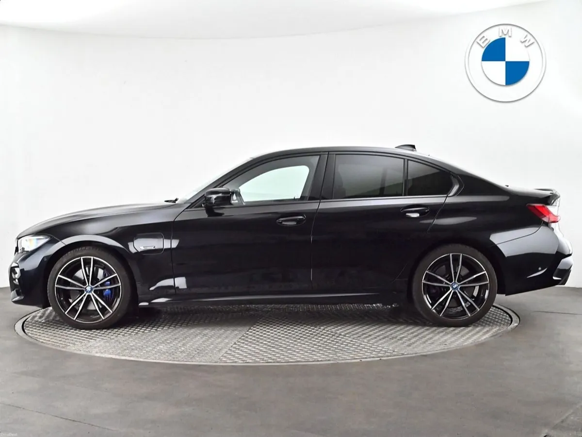 BMW 3-Series 330e M Sport Saloon - Image 3