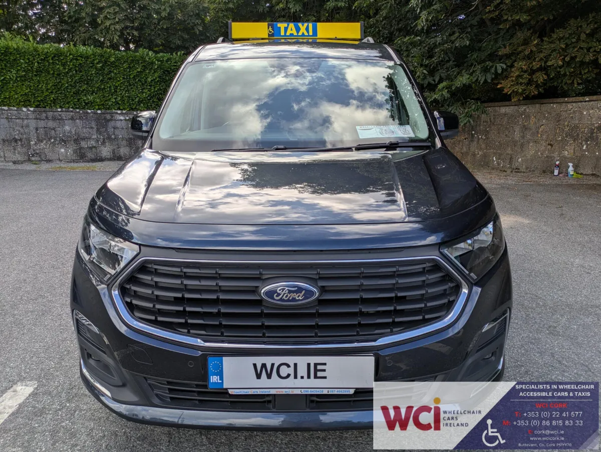 Taxi Wheelchair Accessible - Ford Tourneo Connect - Image 2