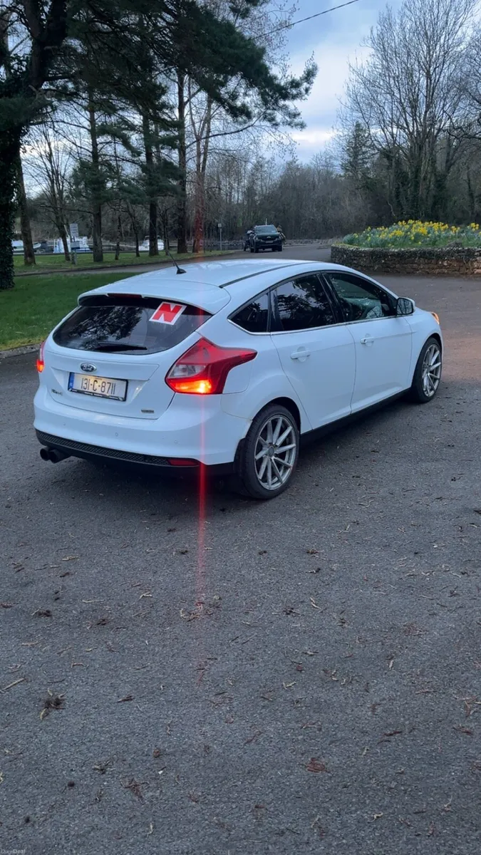 Ford Focus - Image 5