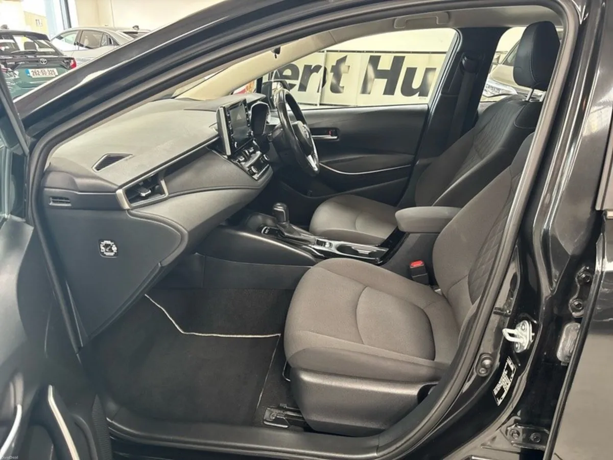 Toyota Corolla HYB LUNA SALOO HYBRID 4DR AUTO - Image 6