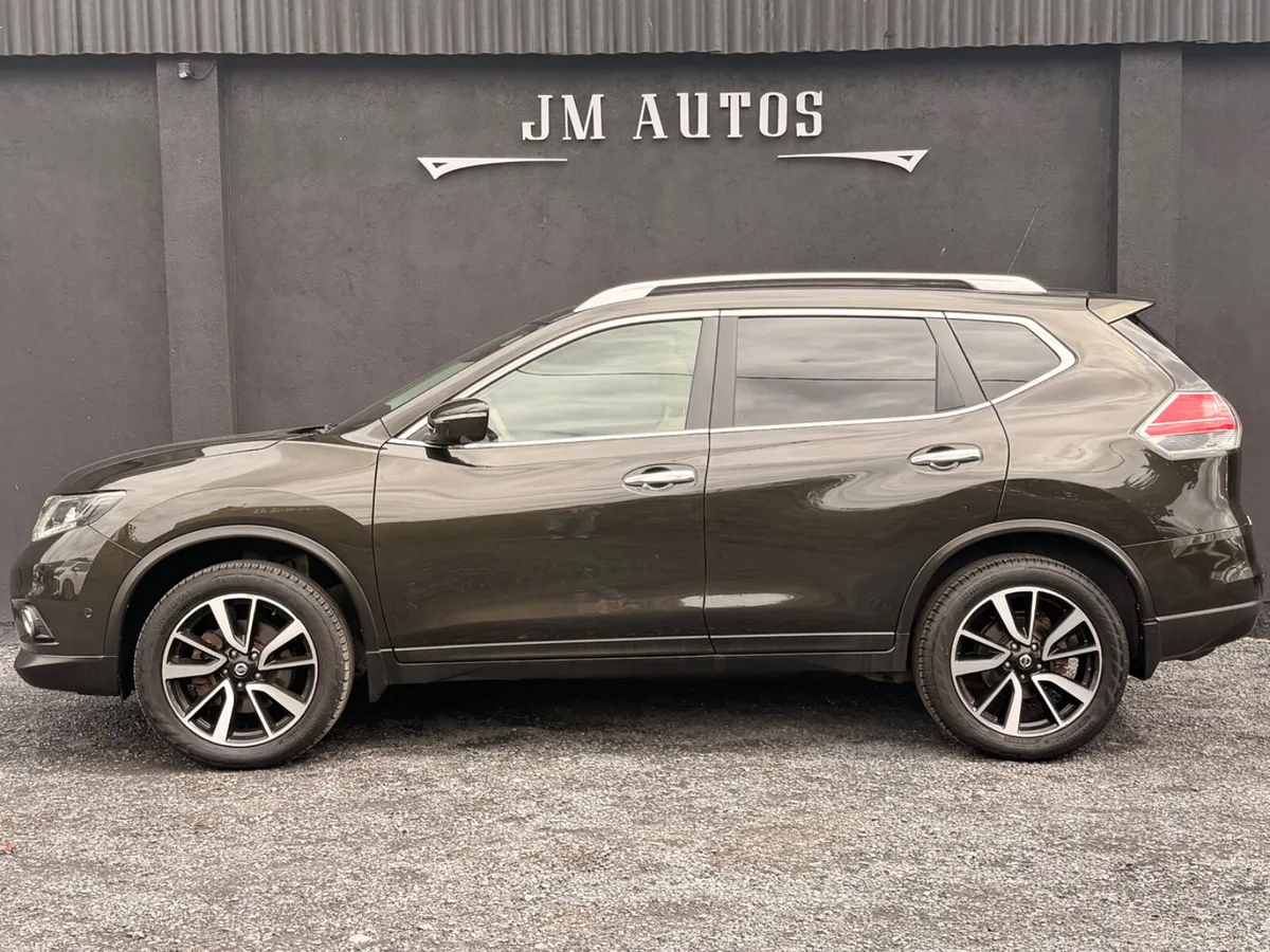 2017 NISSAN X-TRAIL 7 SEATER - Image 2