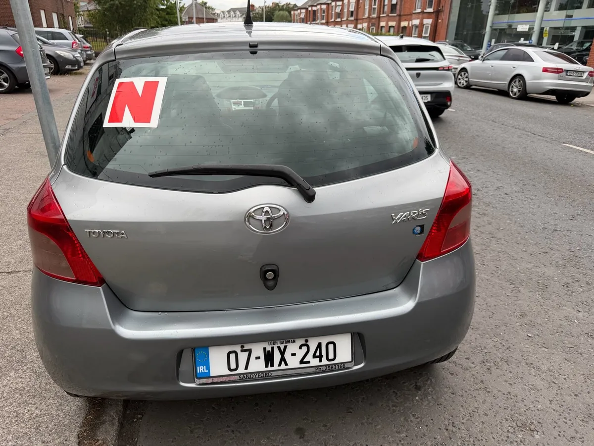 Toyota Yaris 2007 - Image 2
