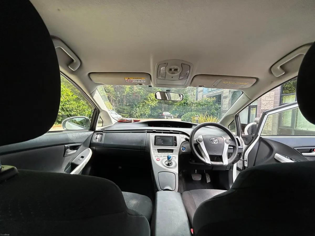 Toyota Prius 2016 - Image 6