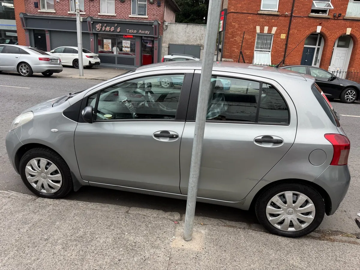 Toyota Yaris 2007 - Image 4