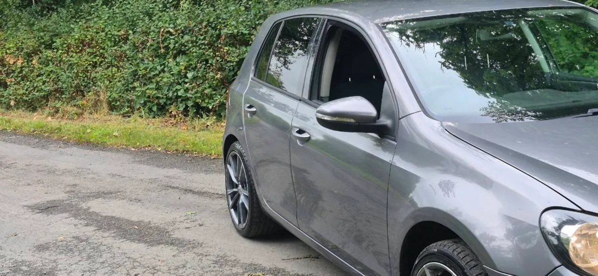 2011 Golf TDI Brand New NCT and Tax - Image 6