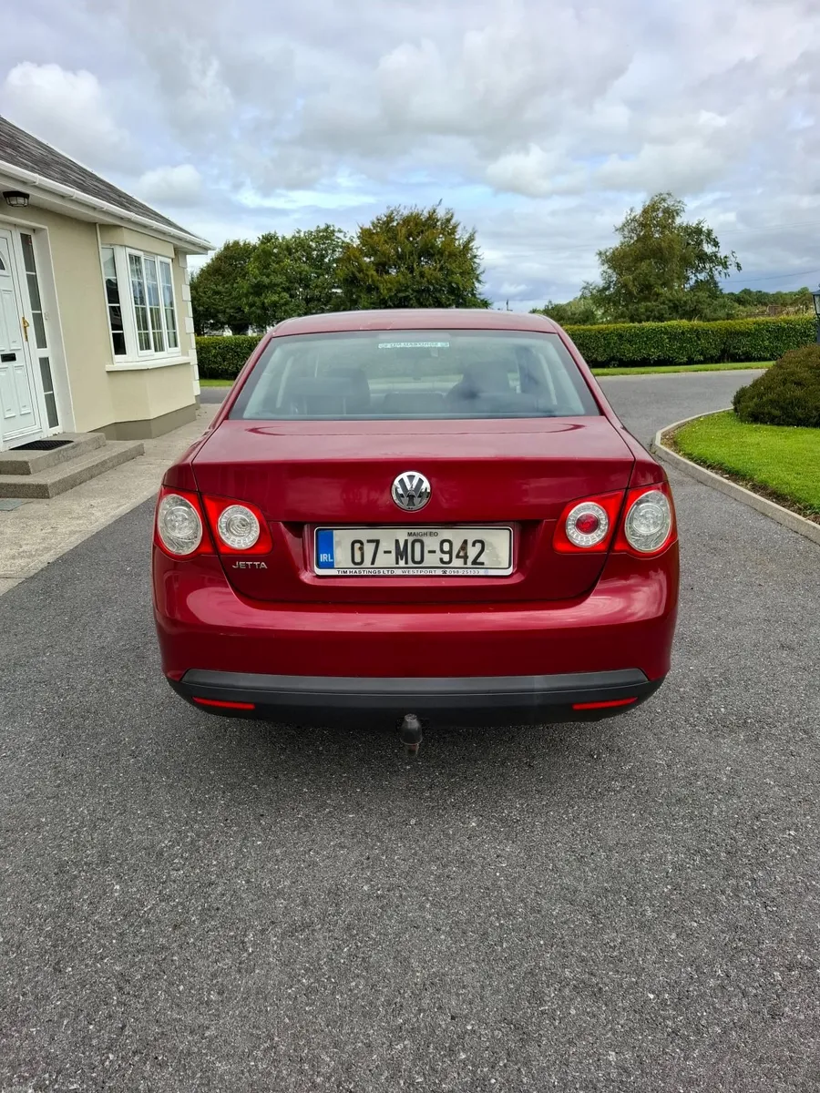 Volkswagen Jetta 2007. 1.6 Petrol. Comfortline - Image 5