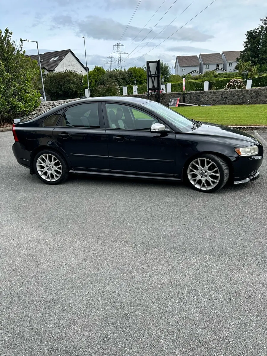 Volvo s40 sport R-design 2008 - Image 2