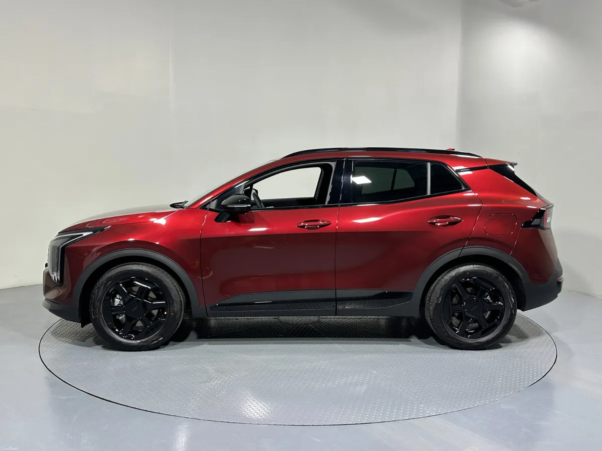 Kia Sportage 1.6 Diesel MHEV Black Edition - Image 4