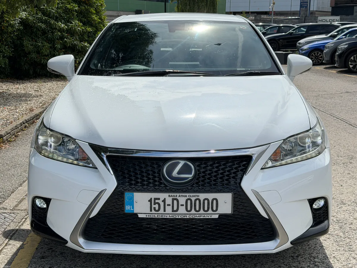 2015 LEXUS CT 200 h..F-SPORT - Image 4