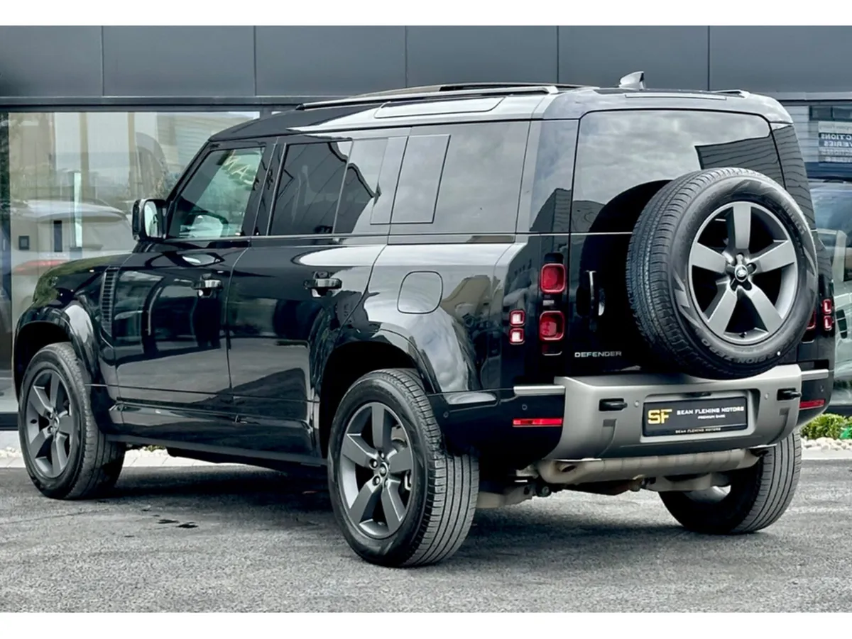 Land Rover Defender X-DYNAMIC HSE - Image 4
