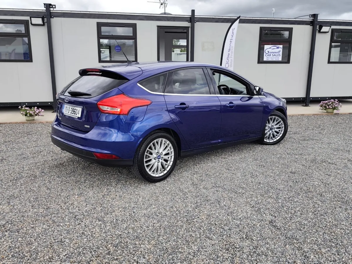Ford Focus ZETEC 1.0 ECOBOOST 100PS 4DR - Image 2