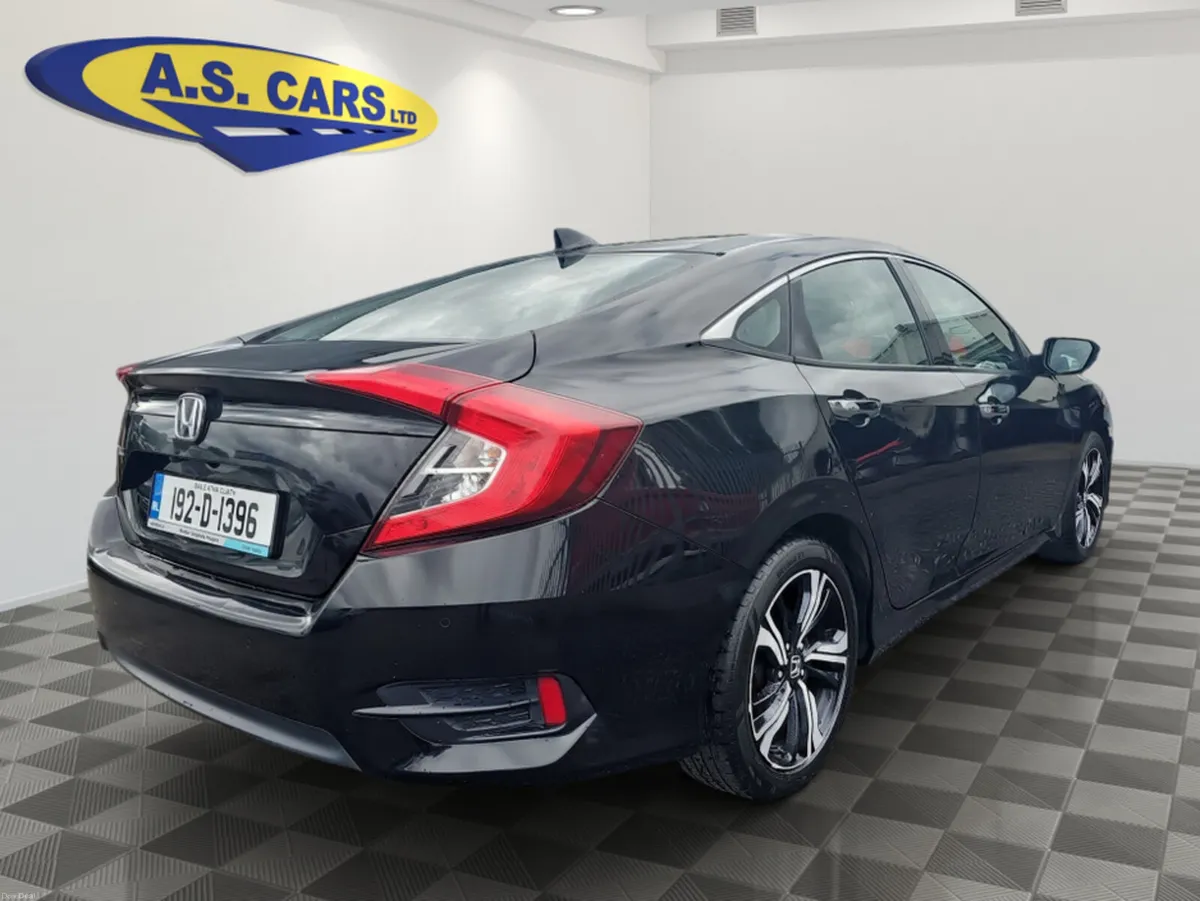 Honda Civic 4DR 1.0 SMART PLUS AUTOMATIC - Image 4