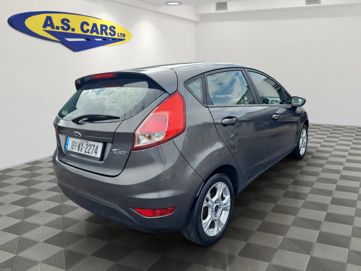 Ford Fiesta ZETEC 1.25 60PS M5 5DR MCA 4DR - Image 4