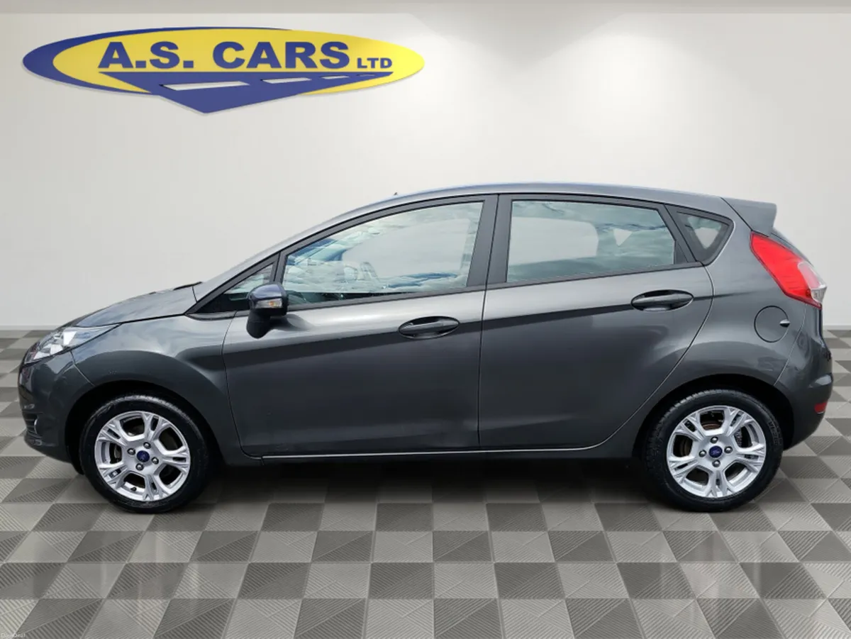 Ford Fiesta ZETEC 1.25 60PS M5 5DR MCA 4DR - Image 6
