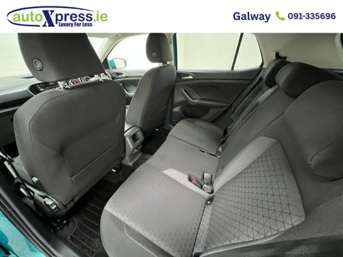 Volkswagen T-Cross 1.0 TSI Automatic - Image 6