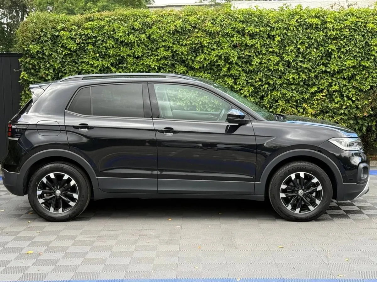 Volkswagen T-Cross FIRST EDITION 1.0 TSI AUTO // A - Image 2