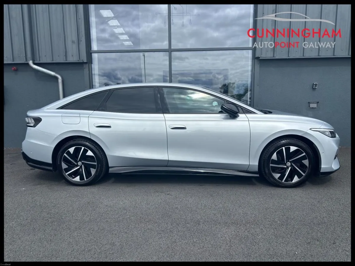 Volkswagen ID.7 Plus Pro 82kWh - Image 3