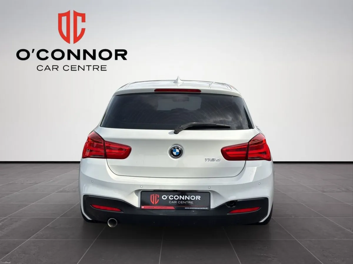 BMW 1-Series Small enough to throw around. classy - Image 5