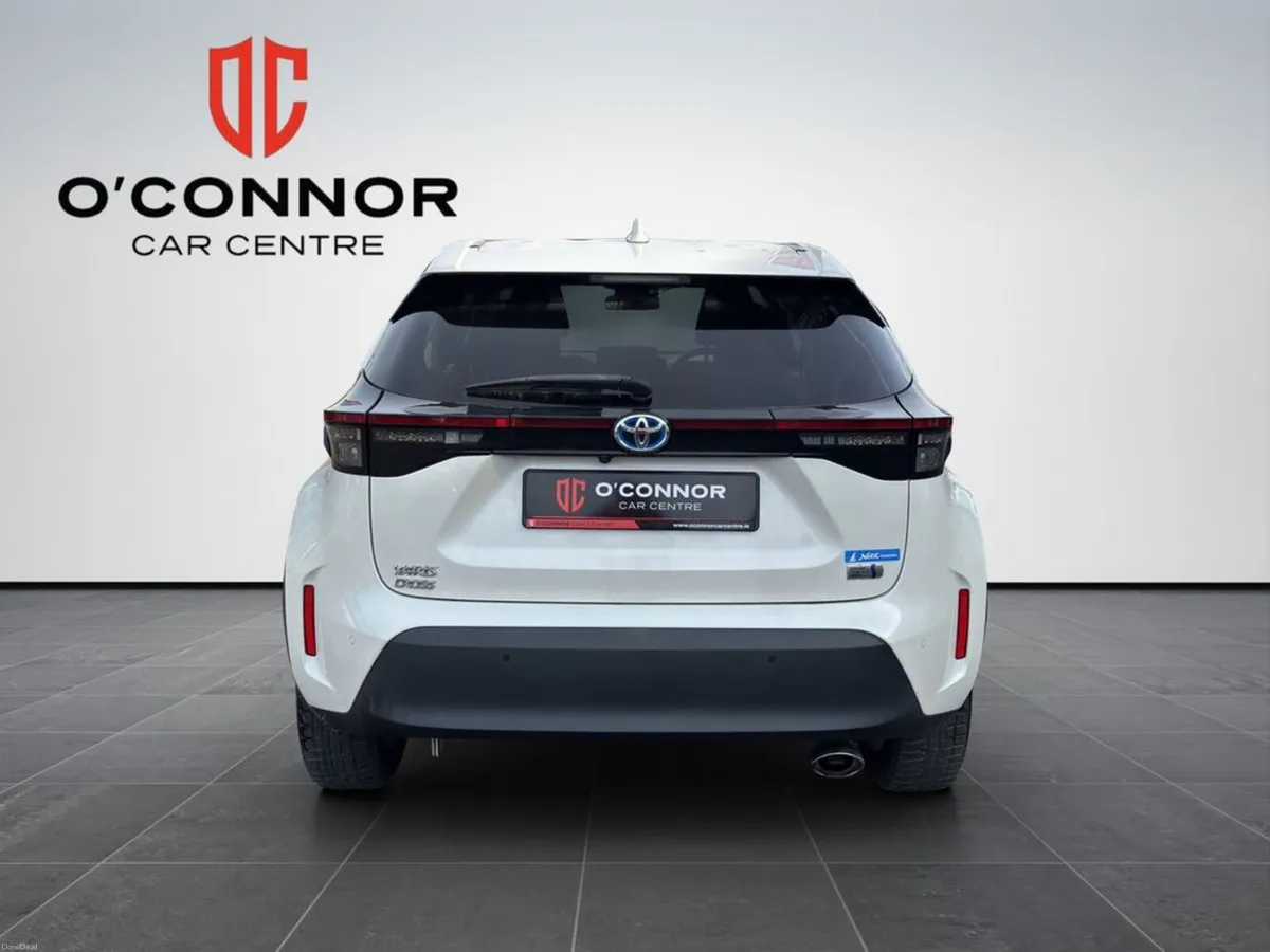 Toyota Yaris Cross SUV comfort, hybrid savings. th - Image 5