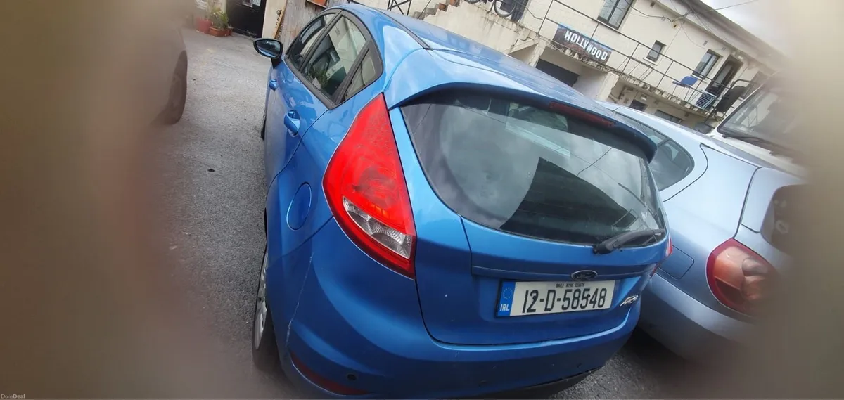 Ford fiesta - Image 4