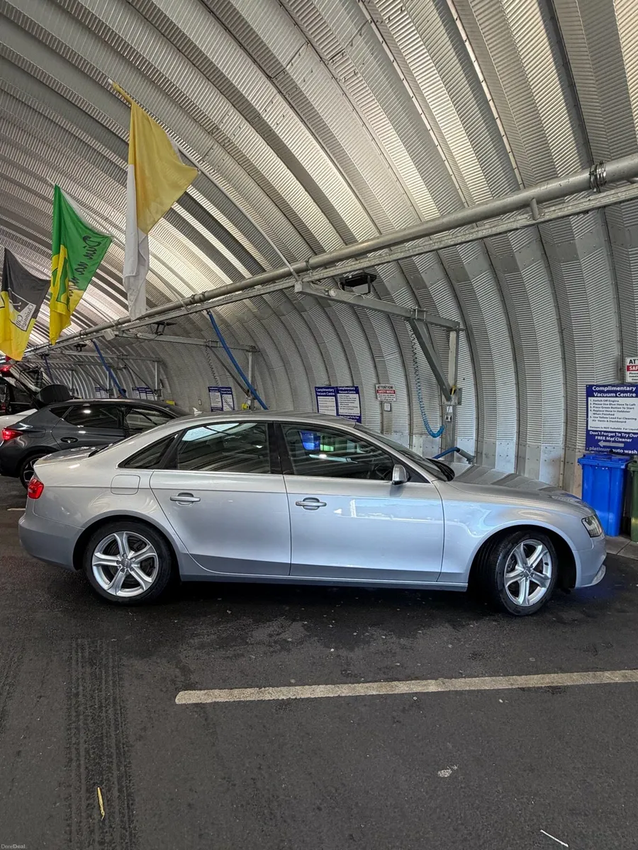 Audi A4 2015 - Image 5