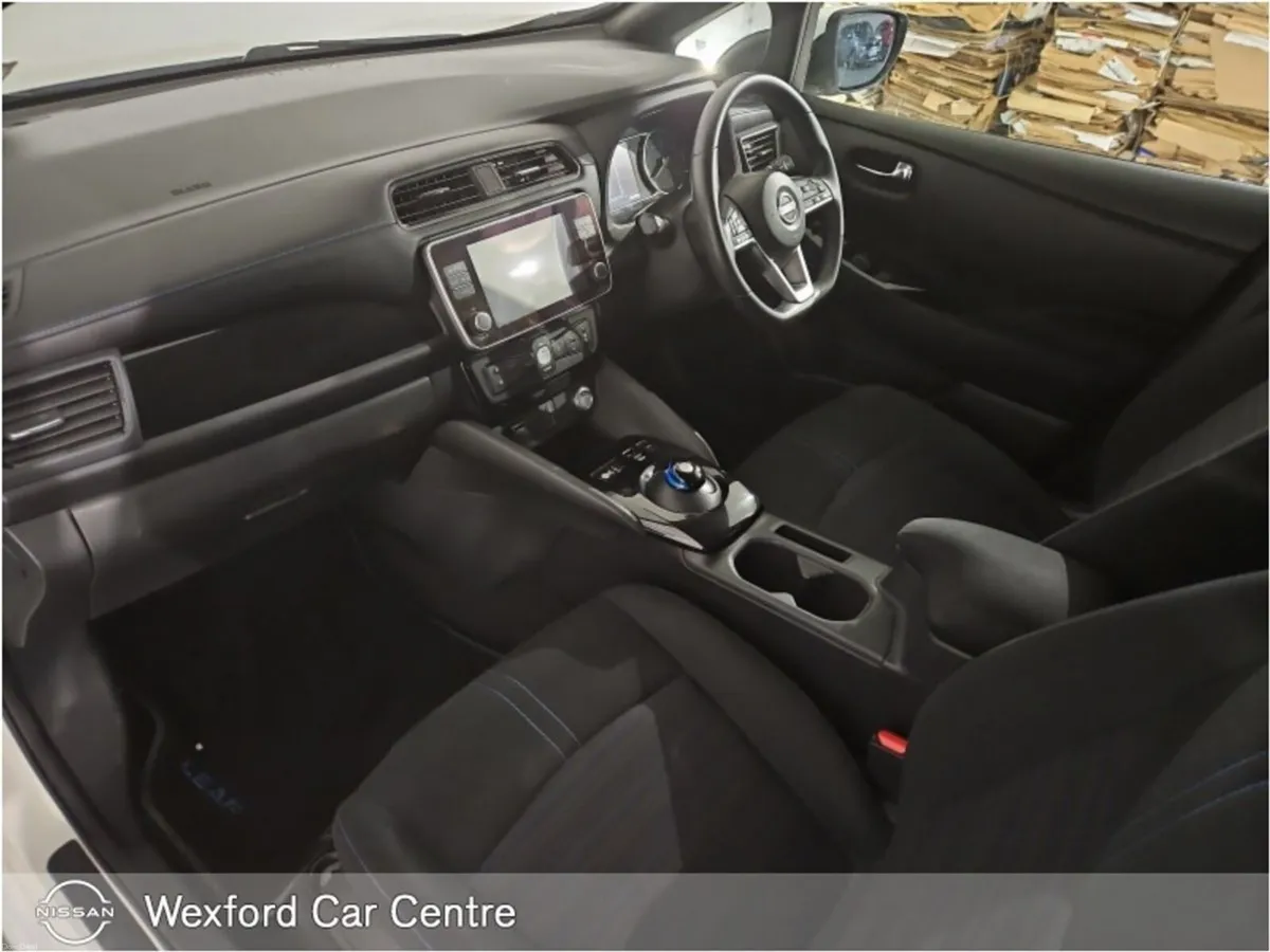 Nissan Leaf Leaf SV Premium 40 kWh - Image 6