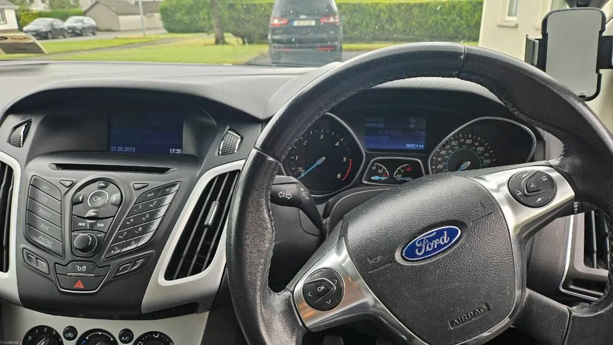 Ford Focus - Image 6