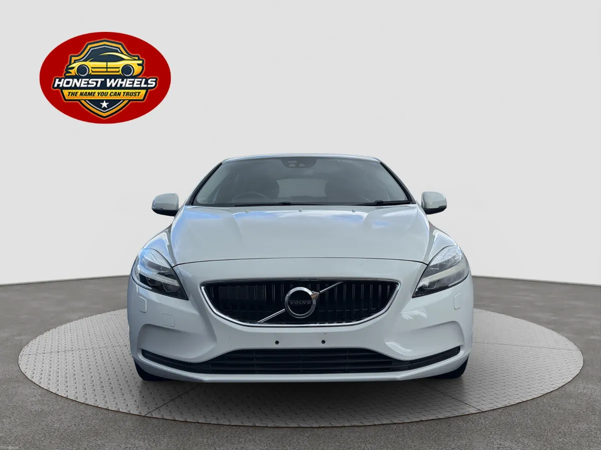 2016 Volvo V40 1.5L Petrol Automatic - Image 2