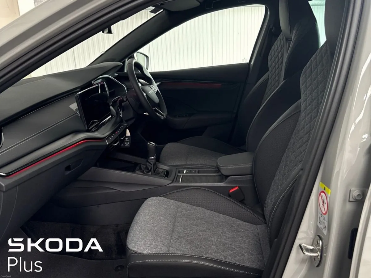 Skoda Octavia Sportline 2.0TDI 115HP (Ex Demo) - Image 4