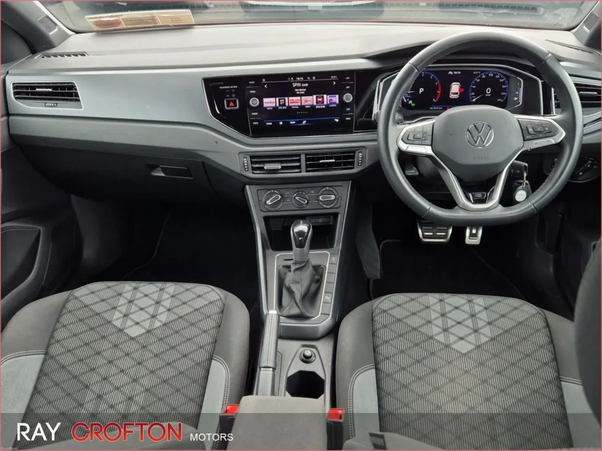 Volkswagen Polo 1.0 TSI 95HP R-Line - Image 4