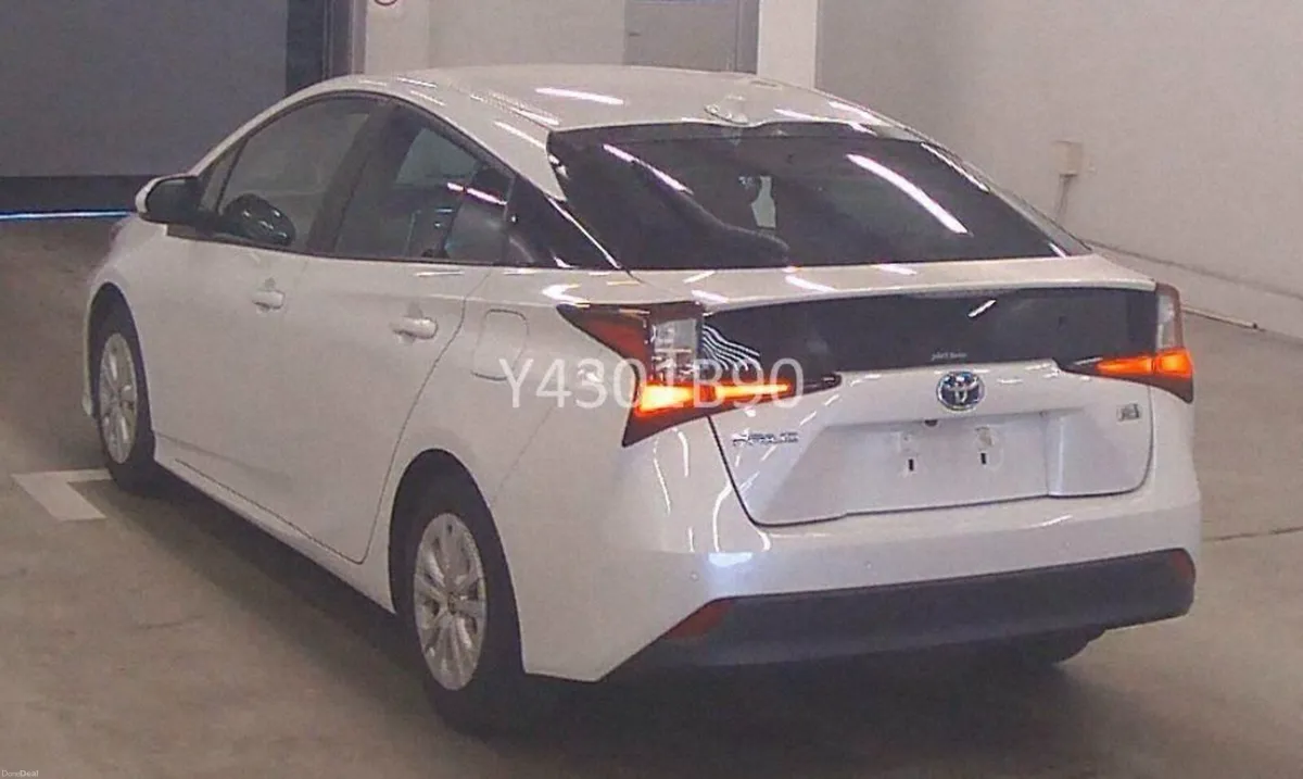 2022 Toyota Prius - Image 3