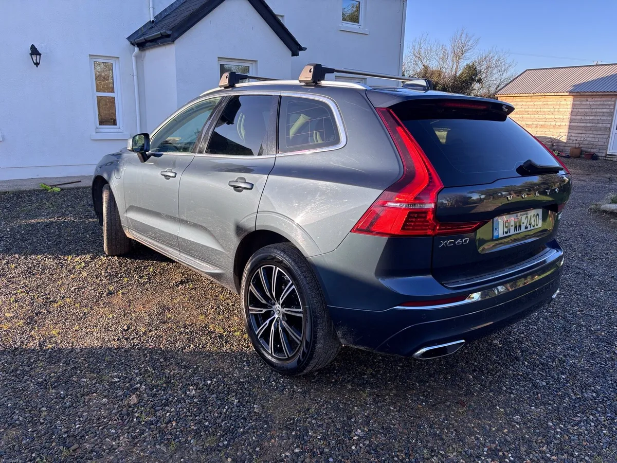 Volvo XC60 - Image 3