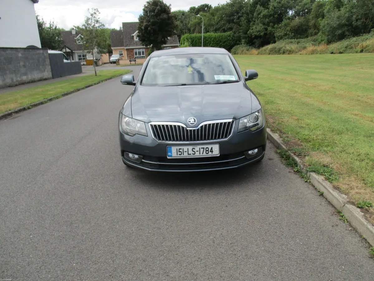 Skoda Superb 2015 20tdi cr se 140ps 5-door - Image 2