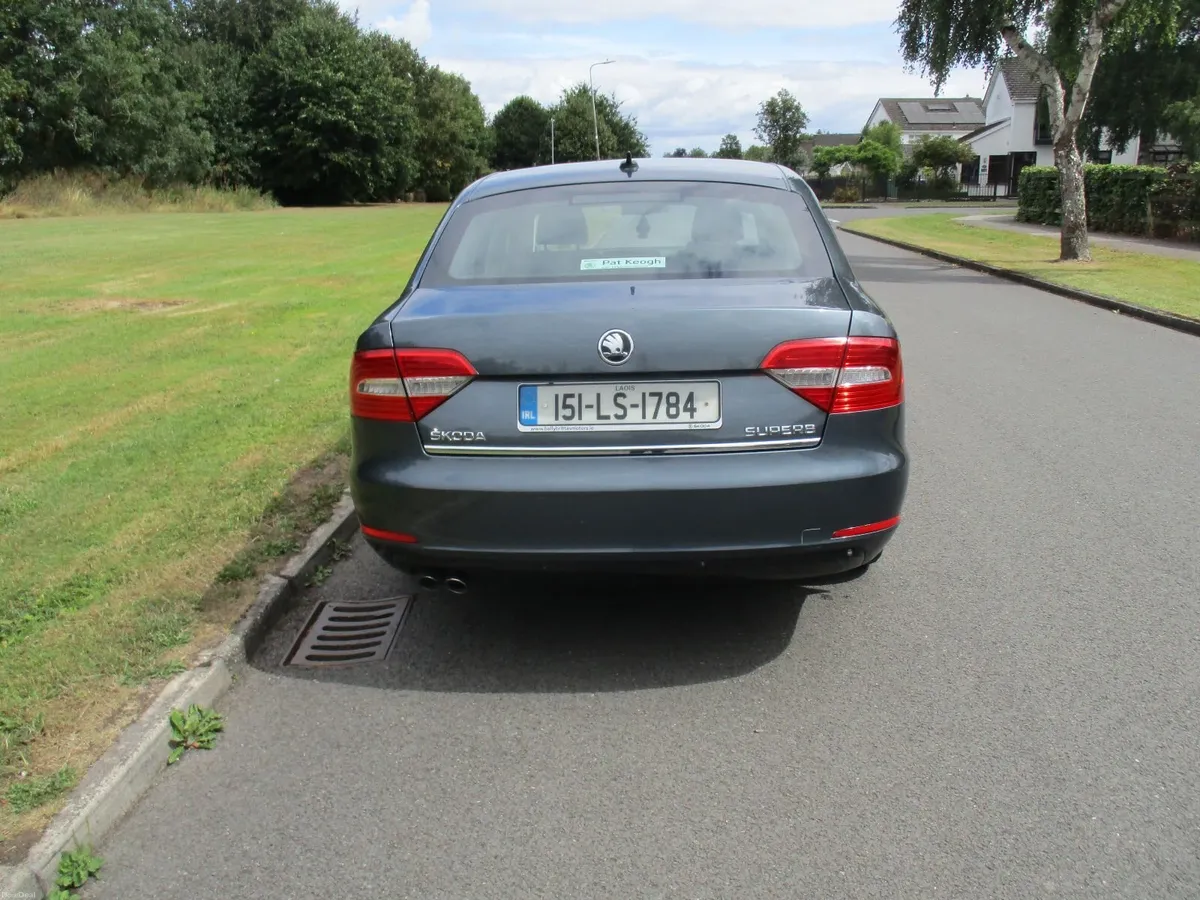 Skoda Superb 2015 20tdi cr se 140ps 5-door - Image 4