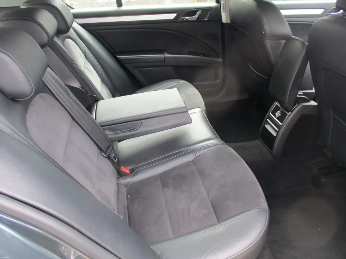 Skoda Superb 2015 20tdi cr se 140ps 5-door auto - Image 4
