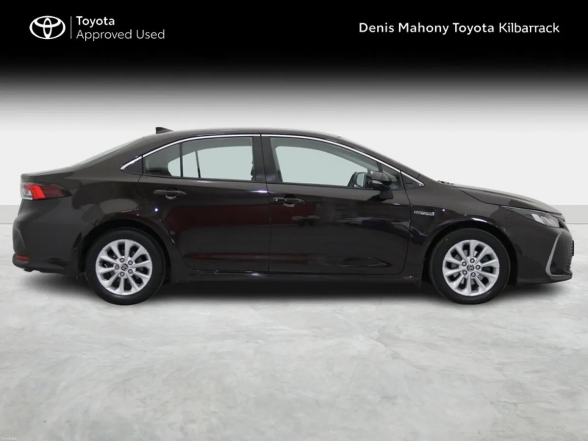 Toyota Corolla HYBRID LUNA SALOON - Image 3