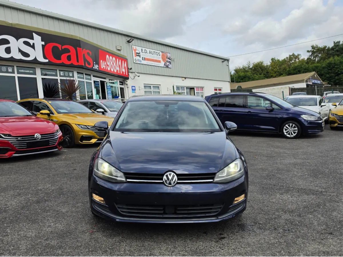 Volkswagen Golf 1.2 TSI AUTOMATIC - REVERSE CAMERA - Image 2