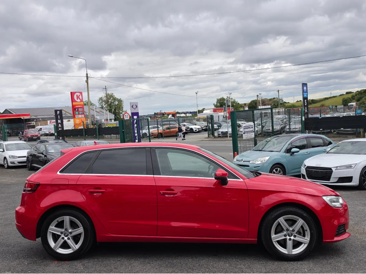 Audi A3 1.4 TFSI AUTOMATIC FACELIFT MODEL -DIGITAL - Image 3