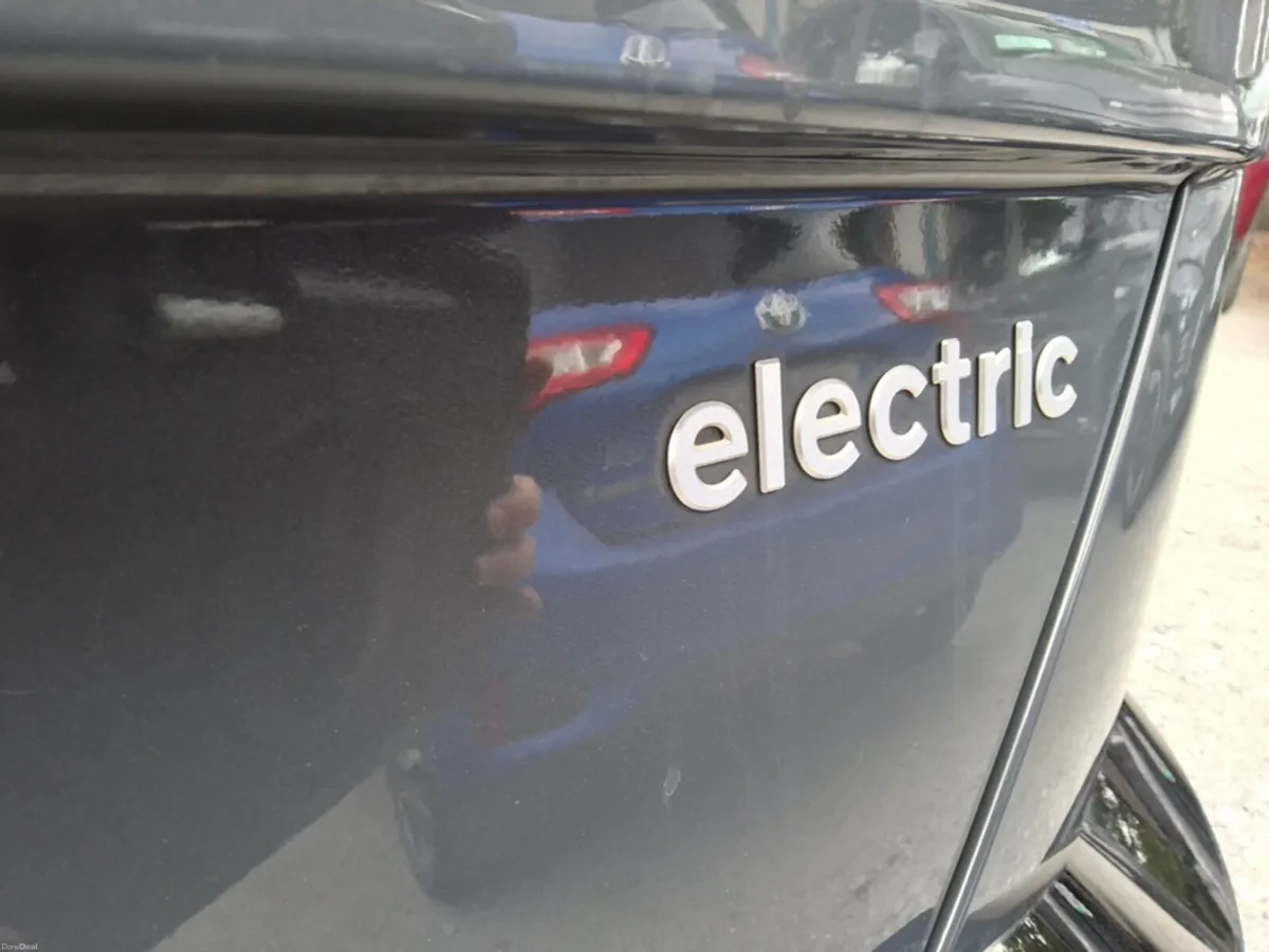 Hyundai KONA PLATINUM 65KWH ** NEW MODEL ** - Image 5